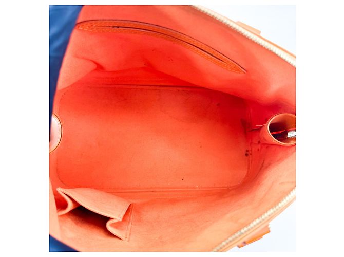 Louis Vuitton Alma Epi Leather PM - vista 5
