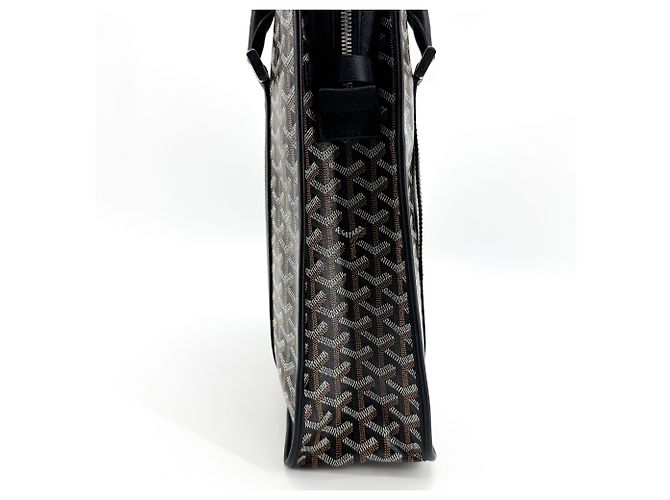 Goyard Bourgogne Coated Canvas - vista 3