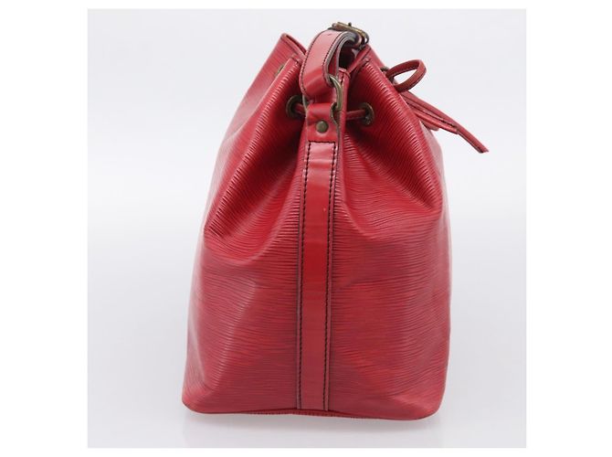 Louis Vuitton Petit Noe Epi Leather Medium - vista 3