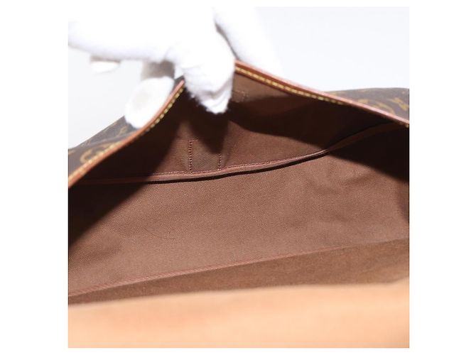 Louis Vuitton Saumur Monogram Canvas 35 - vista 5