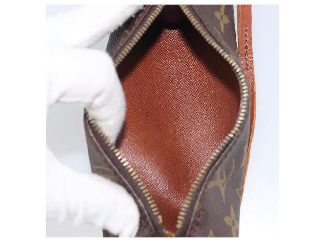 Louis Vuitton Papillon Pochette Monogram Canvas Mini - vista 5