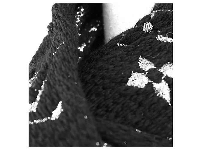 Louis Vuitton Echarpe Logomania Wool Silk Scarf - vista 3