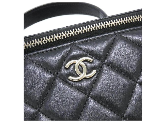 Chanel Borsa a tracolla in agnello nero AP2199 - vista 4