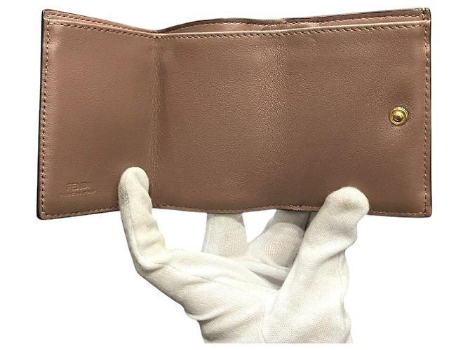Fendi Peekaboo Micro Geldbörse - Ansicht 3