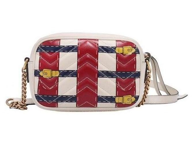 Gucci Mini borsa a tracolla Matelassé Chevron con stampa Trompe L'Oeil - vista 3