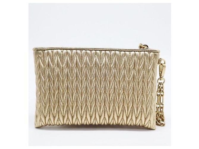 Miu Miu Clutch Matelassé Platino Gold Chain - vista 3