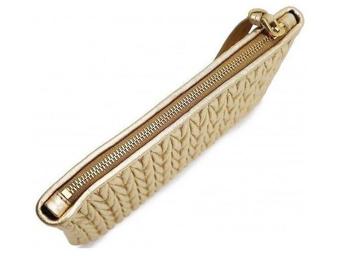 Miu Miu Clutch Matelassé Platino Gold Chain - vista 5