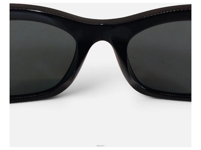 Chanel Gafas de sol negras Square Heart CC Logo - vista 5