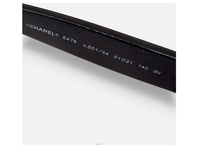Chanel Gafas de sol negras Square Heart CC Logo - vista 7