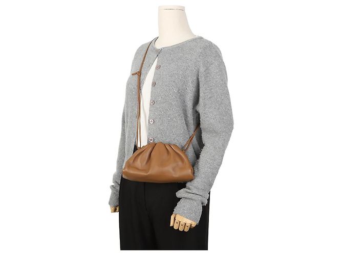 Bottega Veneta Mini Pochette in Pelle Marrone - vista 10