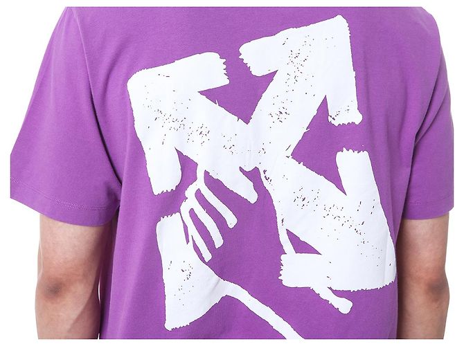 Off White T-Shirt mit kurzen Ärmeln und Handpfeil-Print - Ansicht 22