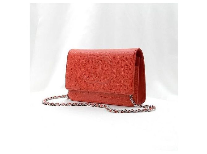 Wallet On Chain Chanel Borsa a tracolla WOC Signature in caviale rosso e argento - vista 3