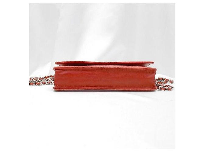 Wallet On Chain Chanel Borsa a tracolla WOC Signature in caviale rosso e argento - vista 6