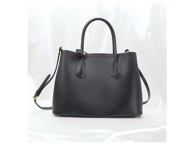Prada Piccola borsa in pelle Saffiano nera con logo triangolare Quir - vista 4