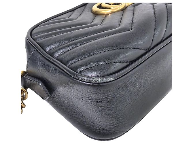 Gucci Borsa a tracolla con catena Marmont Matelassé Camera Bag Nero Oro - vista 10