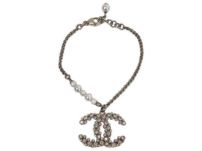 Chanel Bracciale a catena con pendente in perle e cristalli logo CC Gold - vista 2