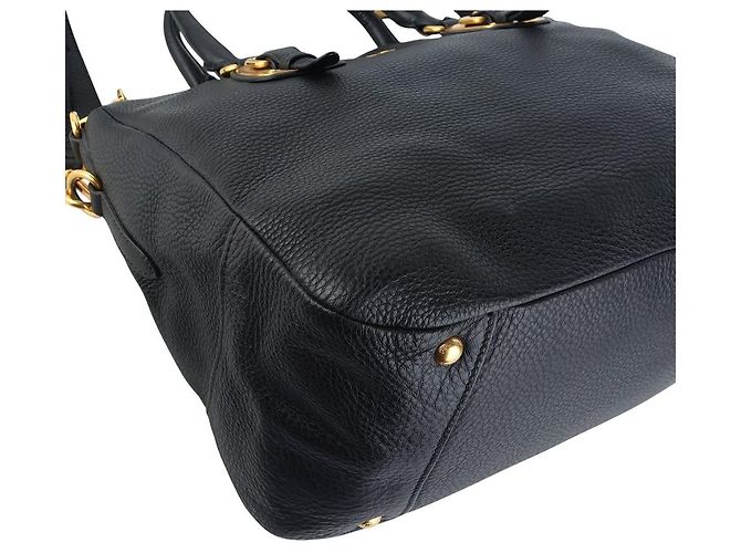Prada Bolsa de ombro com ferragens douradas - vista 5