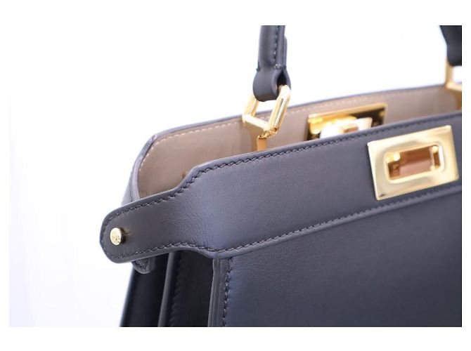 Fendi Borsa Tote Peekaboo IC Small Black AFLO - vista 3