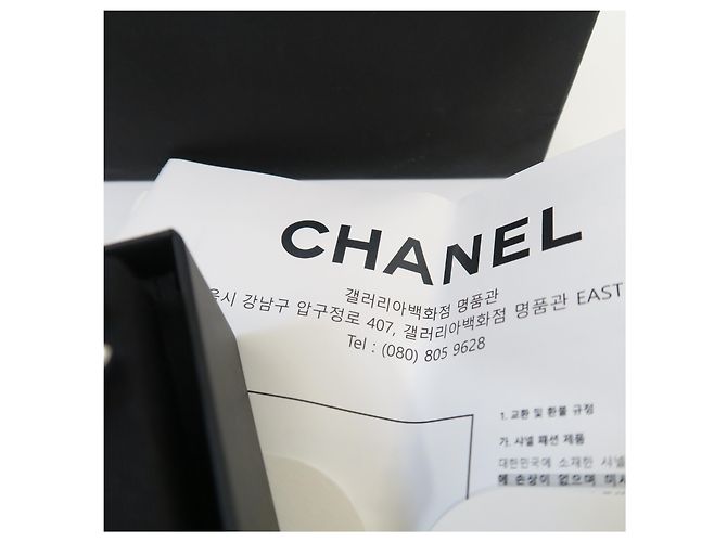 Chanel Orecchini CC Logo sbilanciati in metallo argento e strass - vista 6