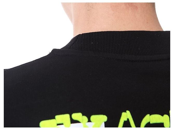 Off White Sweatshirt mit Neon-Velours-Buchstaben-Patch - Ansicht 24