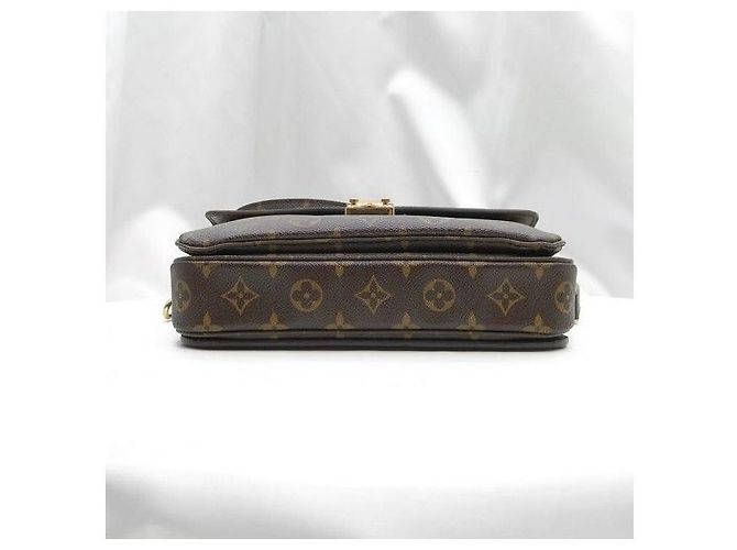Louis Vuitton Pochette Metis in Monogram Canvas - vista 6