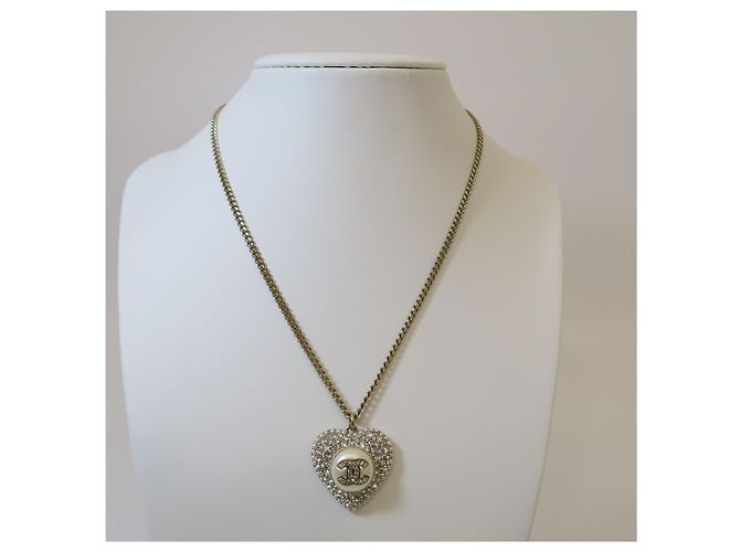 Chanel Collana di perle a cuore con logo CC - vista 2