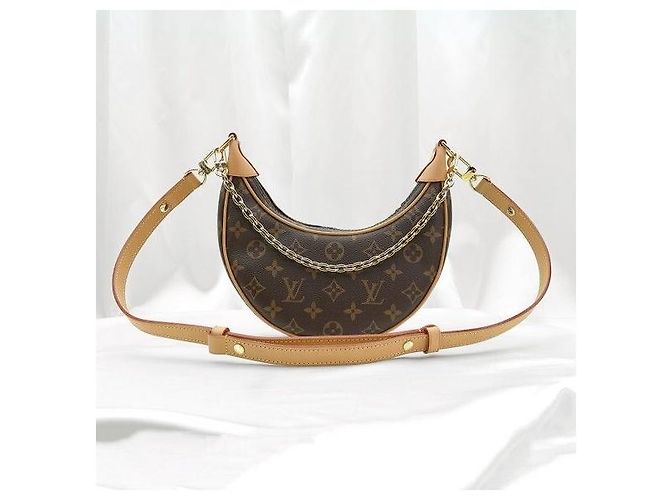 Louis Vuitton Monogram Canvas Loop Chain PM - Ansicht 5