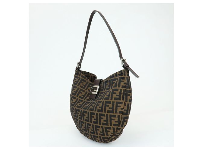 Fendi Flap Hobo Zucca Canvas Medium - vista 3