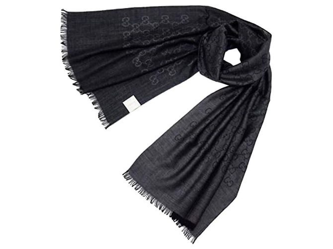 Gucci Sciarpa bicolore in lana e seta Jacquard GG - vista 17