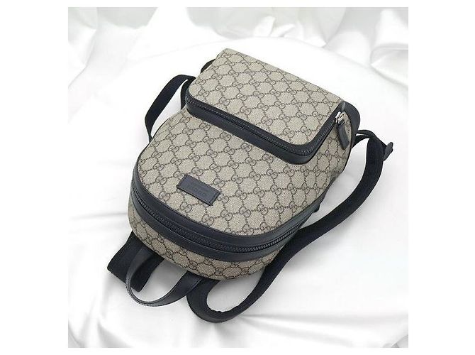 Gucci Supreme Canvas Black Trimming Eden Small Backpack - vista 4