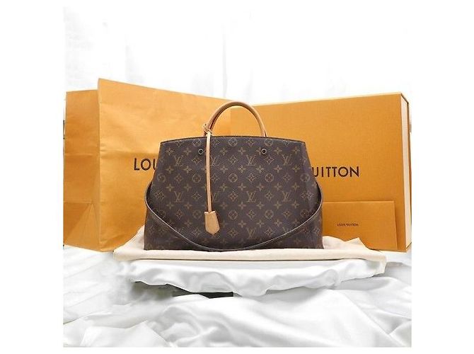Louis Vuitton Way Monogram Canvas Montaigne GM - vista 2