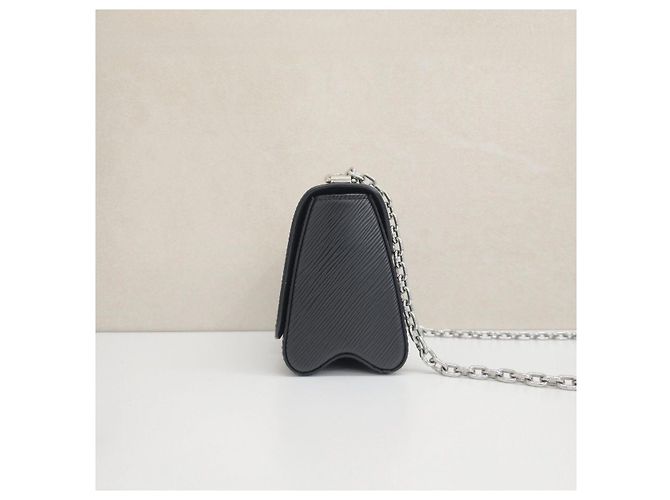 Louis Vuitton Borsa a tracolla Epi Twist PM - vista 4