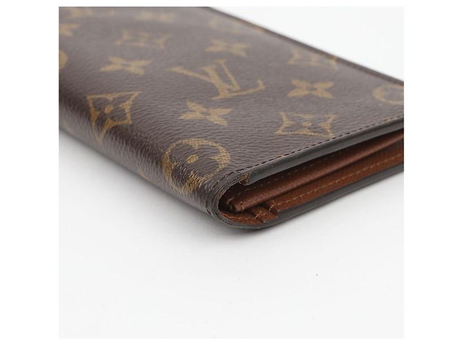 Louis Vuitton Monogram Brazza Long Wallet for Men - view 8