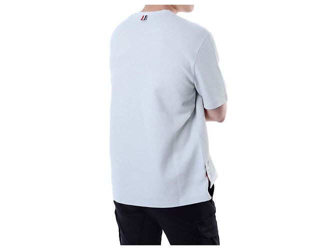Thom Browne T-shirt redonda de lin e algodão com riscas e bolso - vista 24