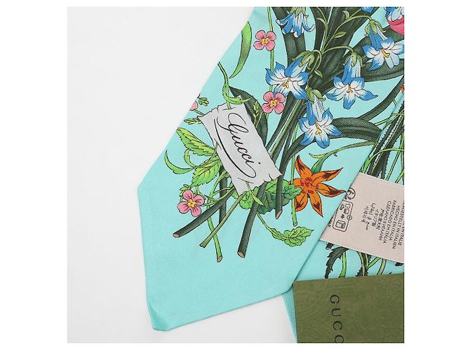 Sciarpa Gucci in seta con stampa floreale - vista 3