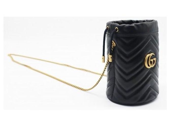 Gucci Mini Borsa a Secchiello GG Marmont in Matelassé Chevron Nera - vista 8