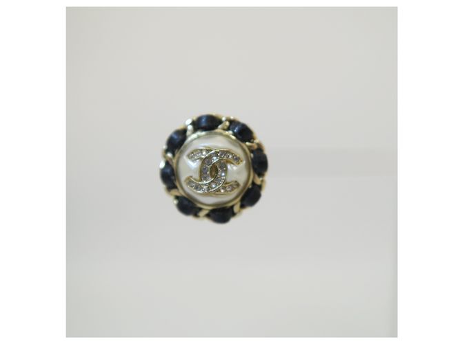 Chanel CC Logo Crystal Pearl Chain Ohrstecker - Ansicht 2