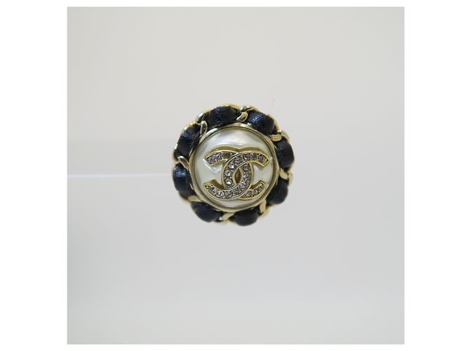 Chanel CC Logo Crystal Pearl Chain Ohrstecker - Ansicht 4