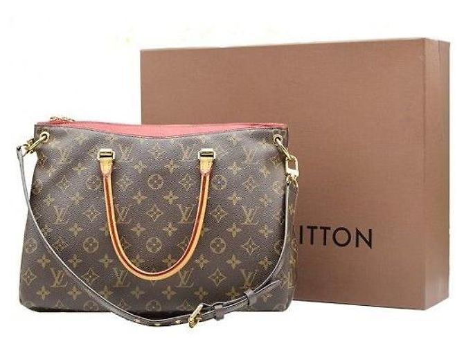 Louis Vuitton Monogram Canvas CERISE Palace MM - vista 2