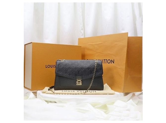Louis Vuitton Borsa a tracolla Saint-Germain MM in Monogram Empreinte con catena dorata - vista 2