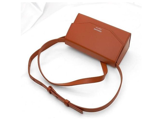 Salvatore Ferragamo Picca borsa a tracolla compatta in pelle di vitello marrone - vista 5