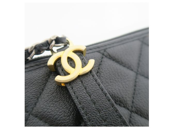Chanel Borsa a pochette Gabriel New Medium in vernice nera sfumata e oro - vista 3