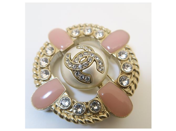 Chanel Spilla logo rotonda con perle dorate - vista 4