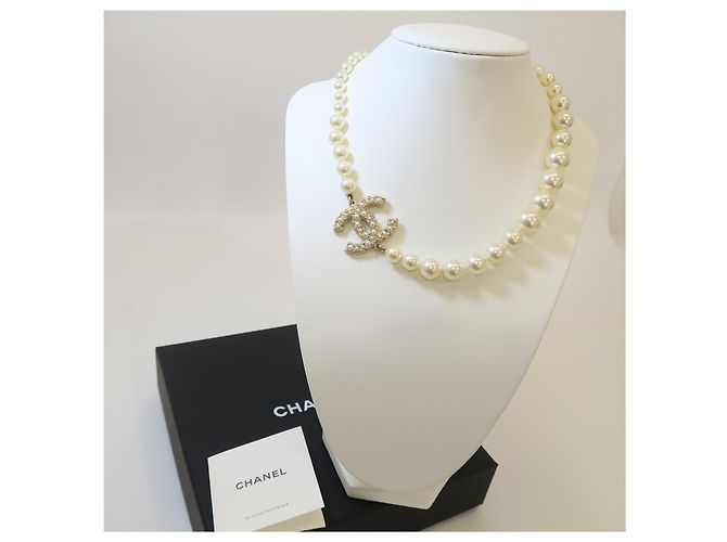 Chanel Ultima Collana di Perle e Oro Logo CC Anniversario - vista 2