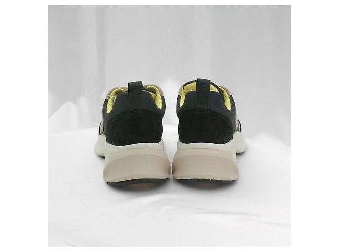 Louis Vuitton Sapatilhas Good Luck Trainer Black Cream - vista 4