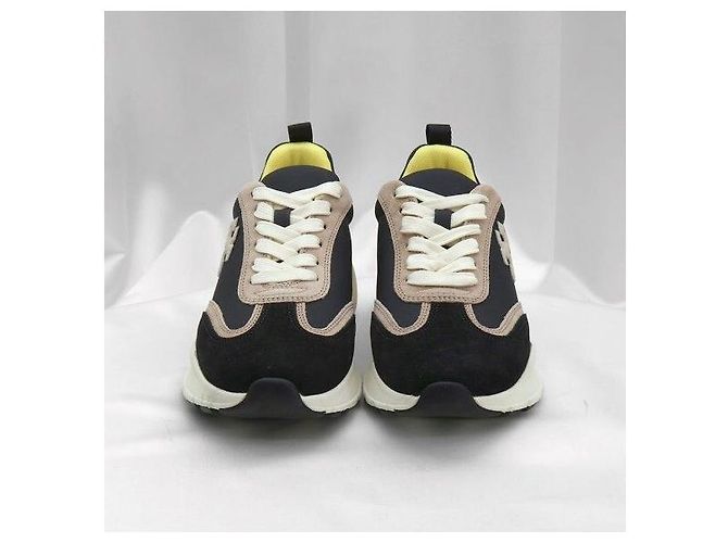 Louis Vuitton Sapatilhas Good Luck Trainer Black Cream - vista 6