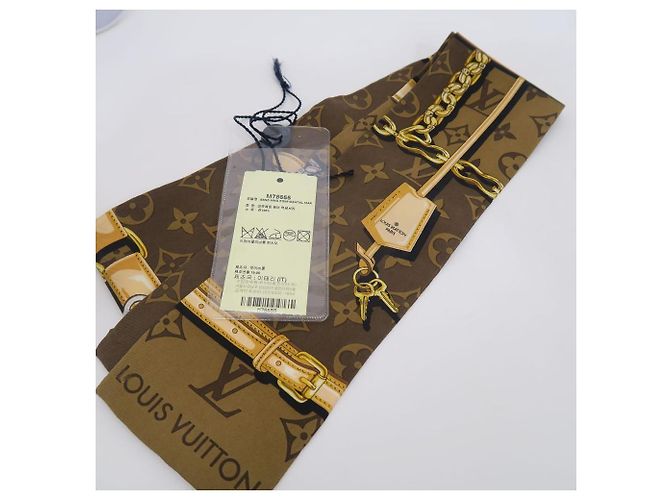 Louis Vuitton Monogram Confidential Bandana Tuch - Ansicht 2