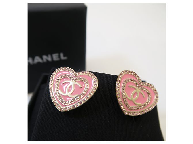 Chanel Orecchini Cuore in Cristallo con Logo CC in Rosa - vista 5