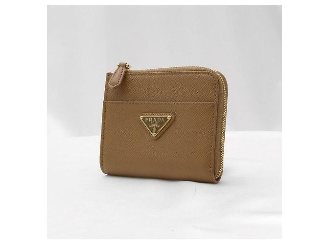 Prada Saffiano Triangle Zip Small Kartenetui Camel - Ansicht 3