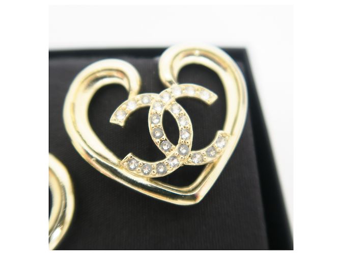 Chanel Orecchini Big Heart Gold Jennie - vista 2